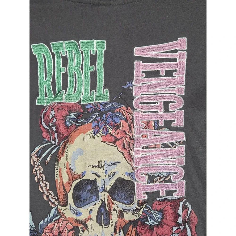 Unisex Rebel Vengeance Skull Floral Graphic T-Shirt M Charcoal Grey Embroidered